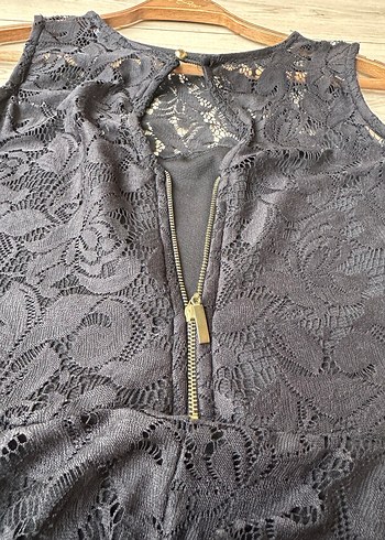 Siyah Dantel Detaylı Midi Elbise - Görsel 4