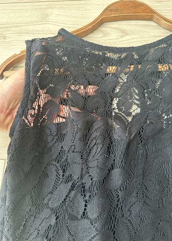 Siyah Dantel Detaylı Midi Elbise - Görsel 3