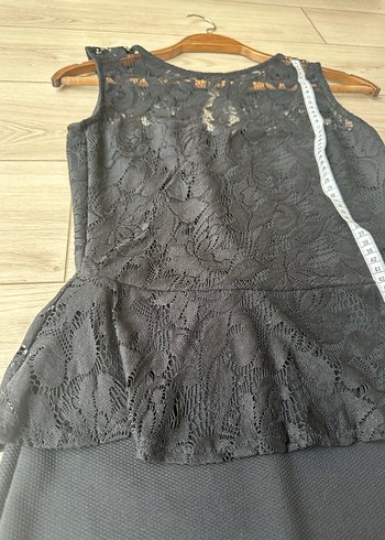 Siyah Dantel Detaylı Midi Elbise - Görsel 2