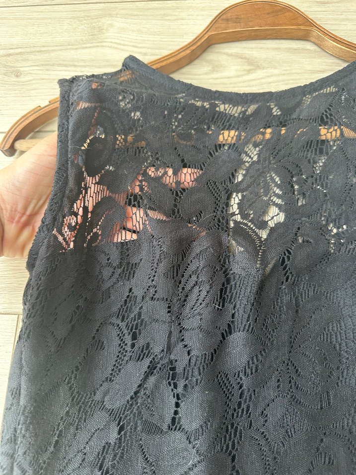 Siyah Dantel Detaylı Midi Elbise - Görsel 3