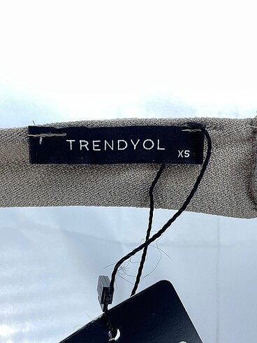 xs Beden çeşitli Renk Trendyol & Milla Bluz %70 İndirimli.
