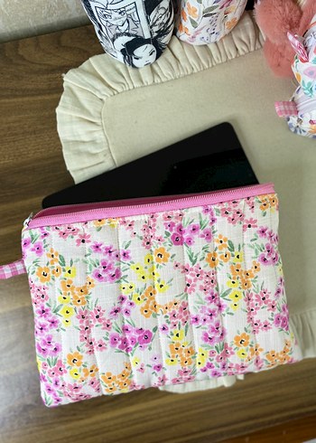 Pastel Çiçek Desenli Bohem tablet Çantası