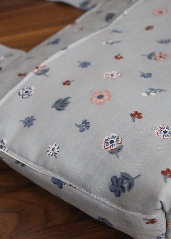 Çiçek Desenli Gri tablet kitap Çantası - Görsel 2