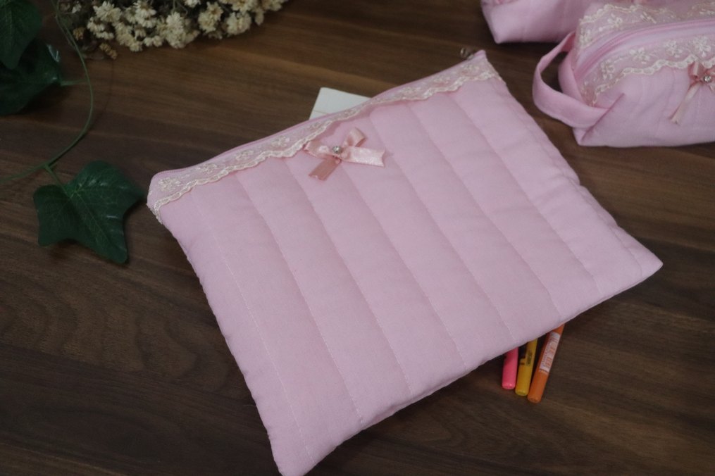 Pembe Nakışlı Tablet Çantası - Görsel 2