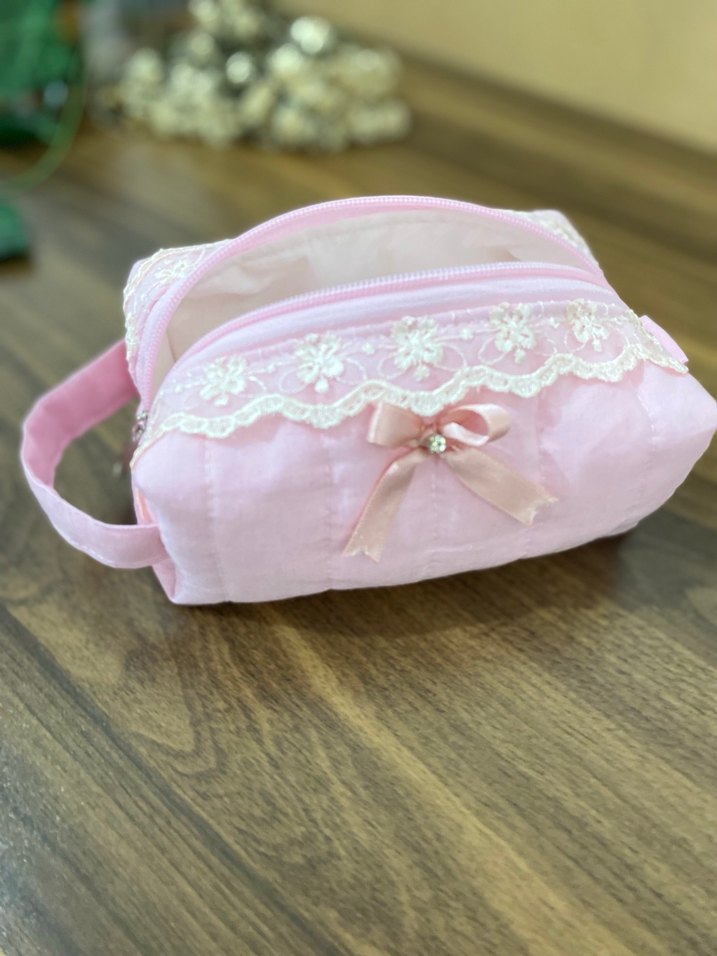 Dantel Detaylı Pembe Kadın Makyaj Çantası - Görsel 5