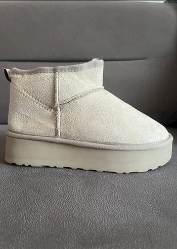 Ugg 39