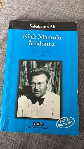 KÜRK MANTOLU MADONNA
