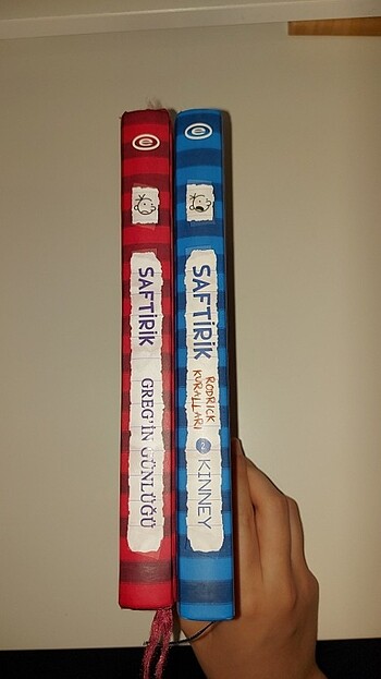 Saftirik kitap serisinin 1. Ve 2. Kitabı