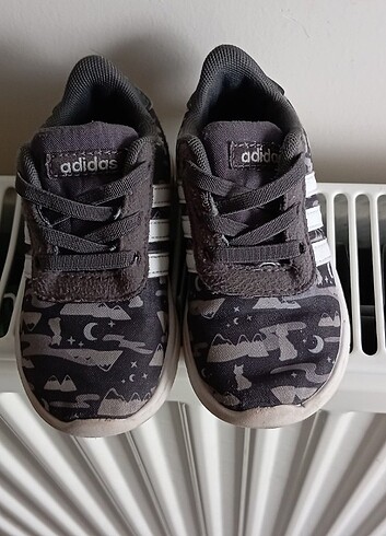 Adidas Adidas 22 numara erkek bebek ayakkabisi