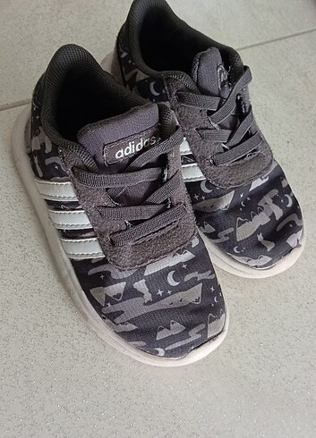 22 Beden gri Renk Adidas 22 numara erkek bebek ayakkabisi