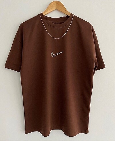 Kahverengi Nike T-shirt