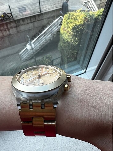 Swatch Swatch kadın saat