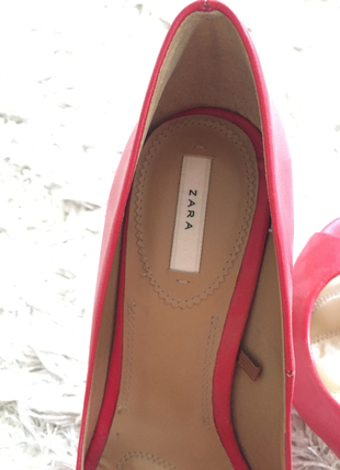 Zara Kırmızı topuklu ayakkabı