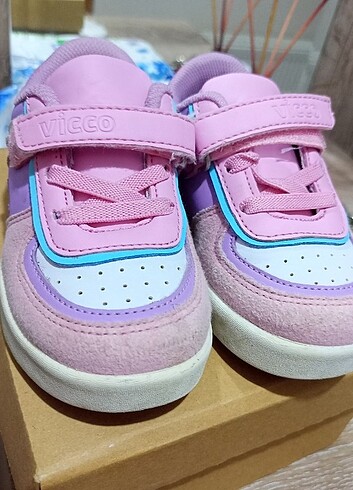Kız çocuk bebek ışıklı spor ayakkabı 