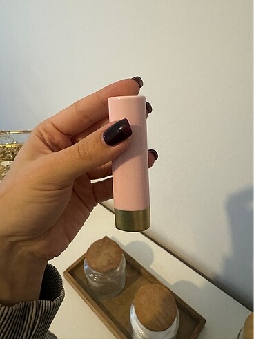  Beden Too faced ruj