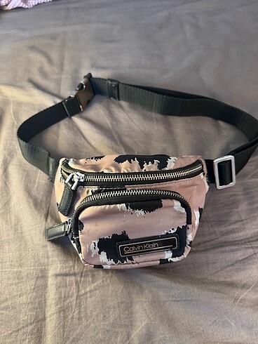 Calvin Klein bel çantası