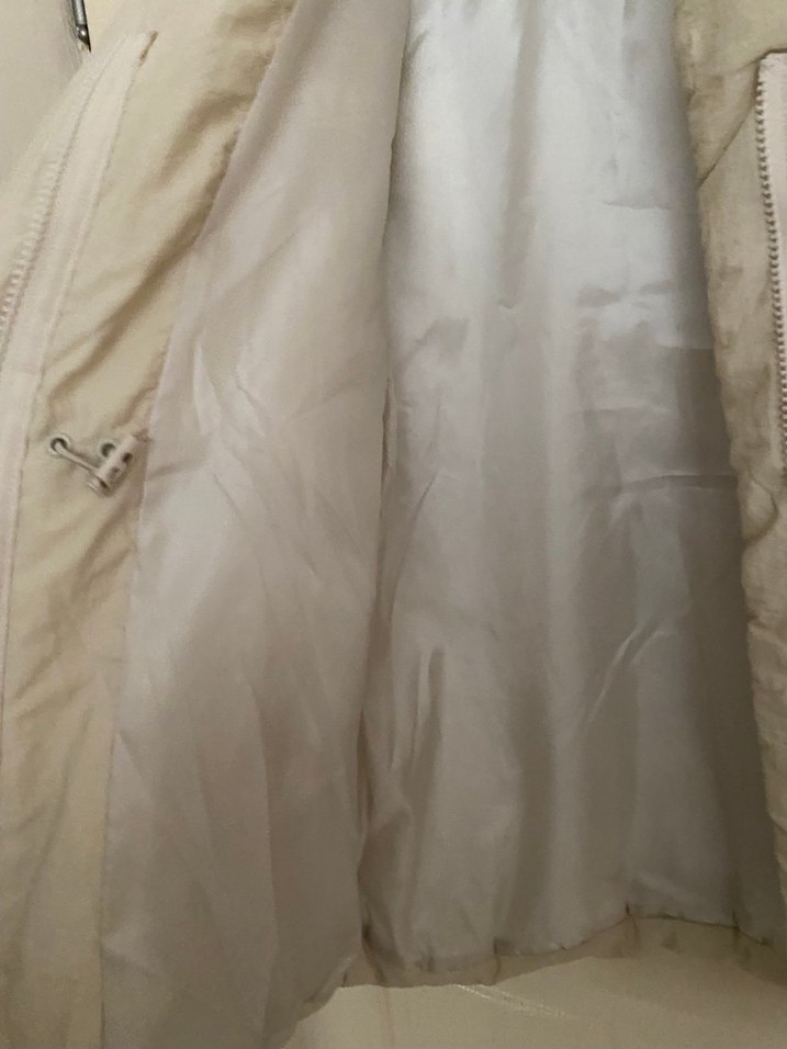 Krem renk dolgulu mont - Görsel 2