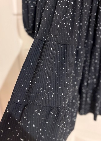 Siyah Puantiyeli Piliseli Elbise - Görsel 4