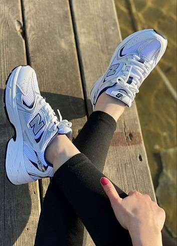 Spor ayakkabı 