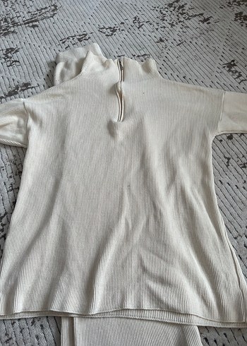 Beyaz Örgü Dokulu  Kadın takımı - Görsel 3