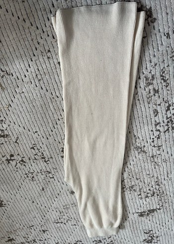 Beyaz Örgü Dokulu  Kadın takımı - Görsel 2