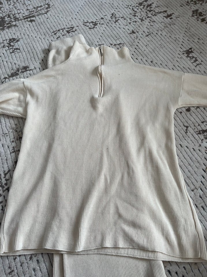 Beyaz Örgü Dokulu  Kadın takımı - Görsel 3