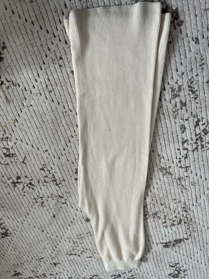 Beyaz Örgü Dokulu  Kadın takımı - Görsel 2