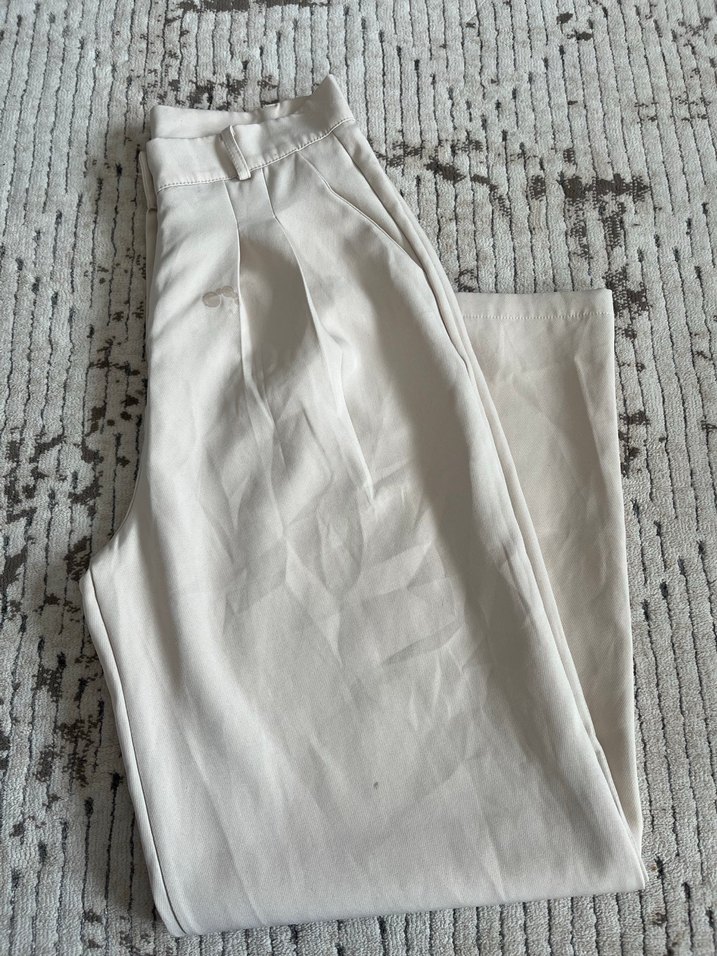 Beyaz Piliseli Rahat Keten Kadın Pantolon - Görsel 2