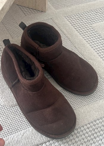 Ugg Kahverengi Süet Kürklü Kadın Bot