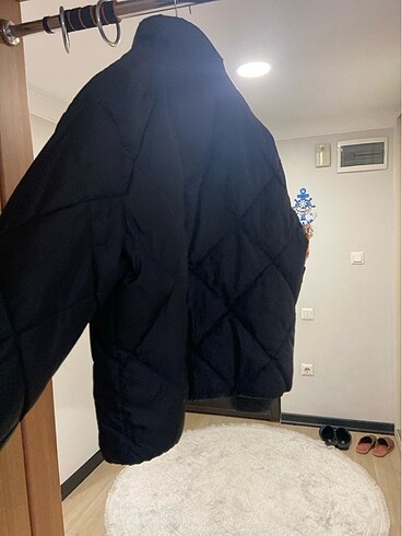 l Beden siyah Renk Şişme mont