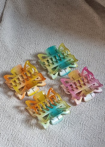 Renkli Fiyonk Detaylı Plastik Saç Tokaları 8'li Set