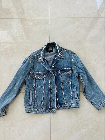 Maje taşlı zımbalı denim ceket
