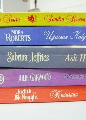 Beden NORA ROBERTS SANDRA BROWN JULİA GARWOOD JUDİHTH MCNAUGHT SABRİNA