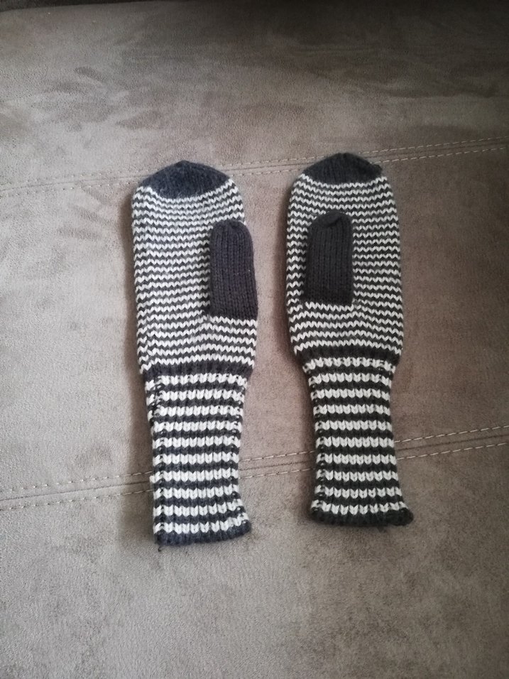 Gri Örgü Kadın Eldivenleri - Görsel 2