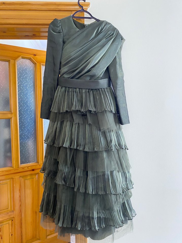 Haki parıltılı abiye - Görsel 2