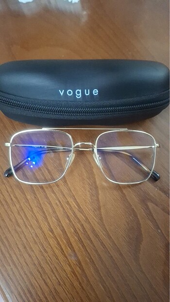 Vogue gözlük
