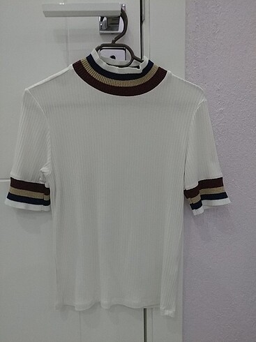 #bluz #tshirt #bershka #beyaz #siyah #triko #kazak #tunik #kazak