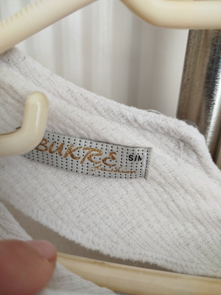 Düğmeli Beyaz Hamile Bluzu - Görsel 2