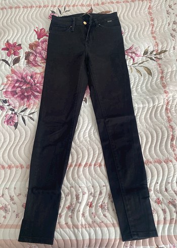 Mavi Jeans Dar paça siyah jean