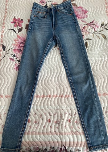 Stradivarius yüksek bel dar paça jean