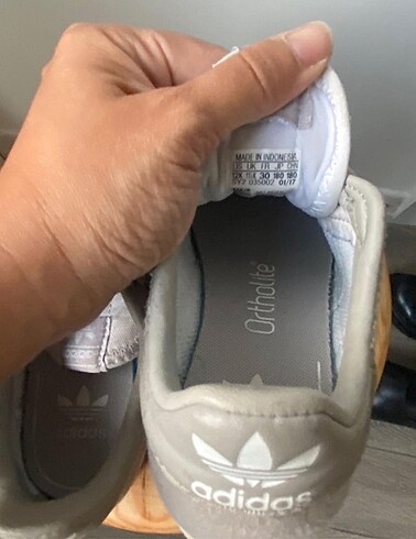 30 Beden Adidas çocuk spor ayakkabı orijinal