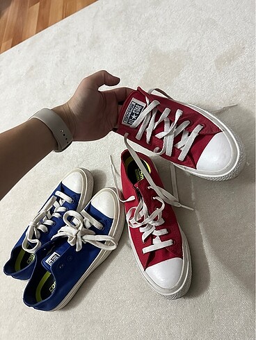 37,5 Beden kırmızı Renk Chuck Taylor model Converse Ayakkabı