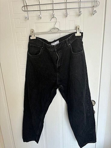 Bershka Loose Jeans
