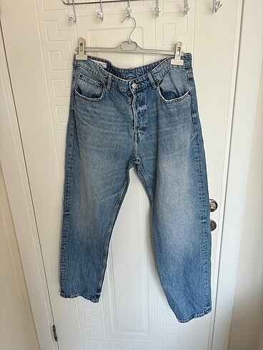Zara Straight Jeans