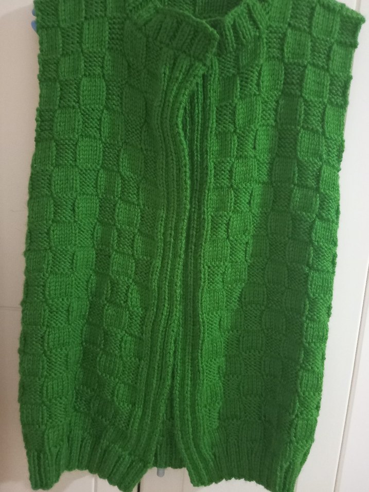 Yeşil Örgü Kadın Triko Yelek - Görsel 5