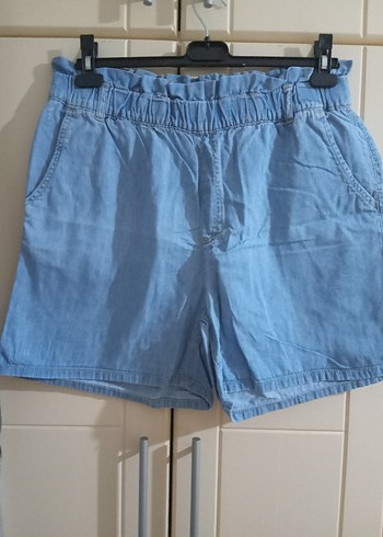 Kadın Mavi Kemerli Mini Denim Şort
