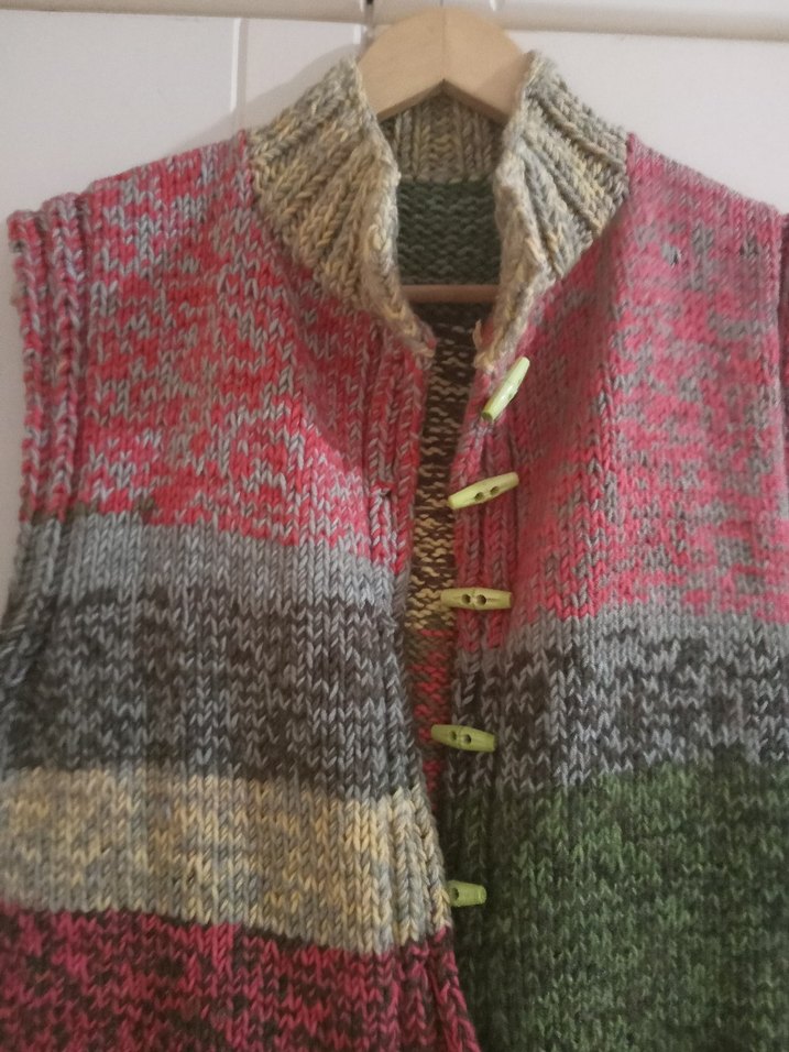 Çok Renkli Bohem Örgü Kadın Yelek - Görsel 3