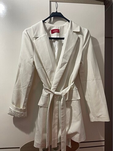 BEYAZ ASTARLI BLAZER CEKET