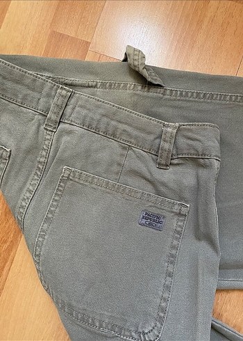 38 Beden Bej Renkli Salaş Kesim Kadın Denim Pantolon