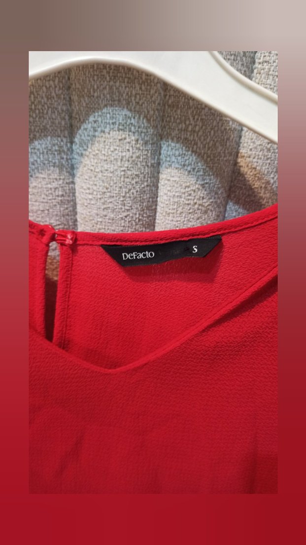 Kırmızı V Yaka Kadın Bluz - Görsel 3